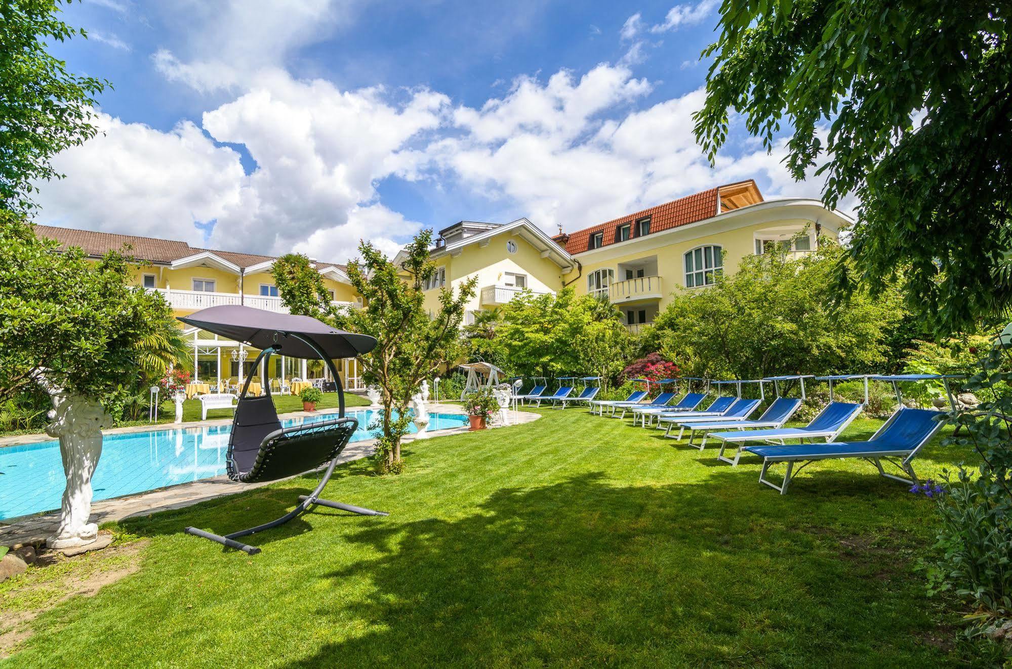 Hotel Gschwangut Lana Exterior photo